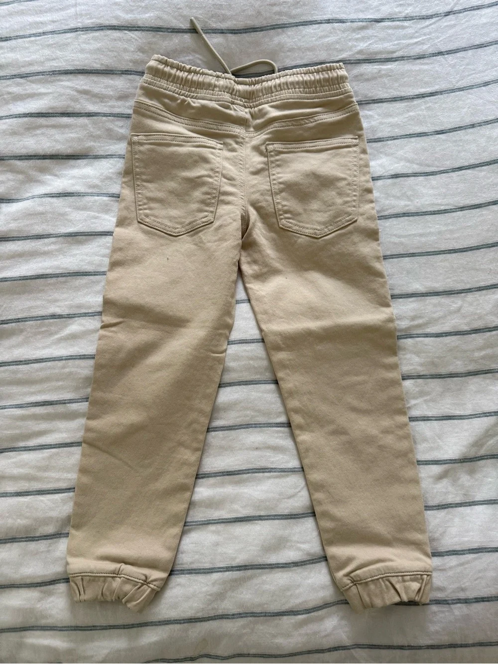 Primark NWOT Kids Beige Jogger Pants - Neutral Casual Bottoms size 5-6
